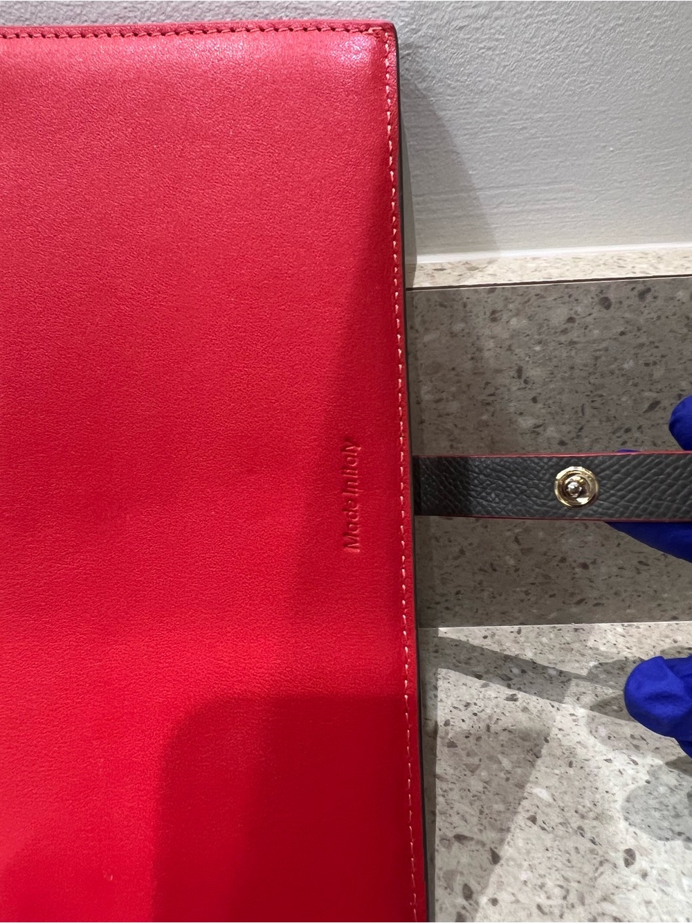 Céline grained Calfskin medium strap Wallet - Picture 11 of 13